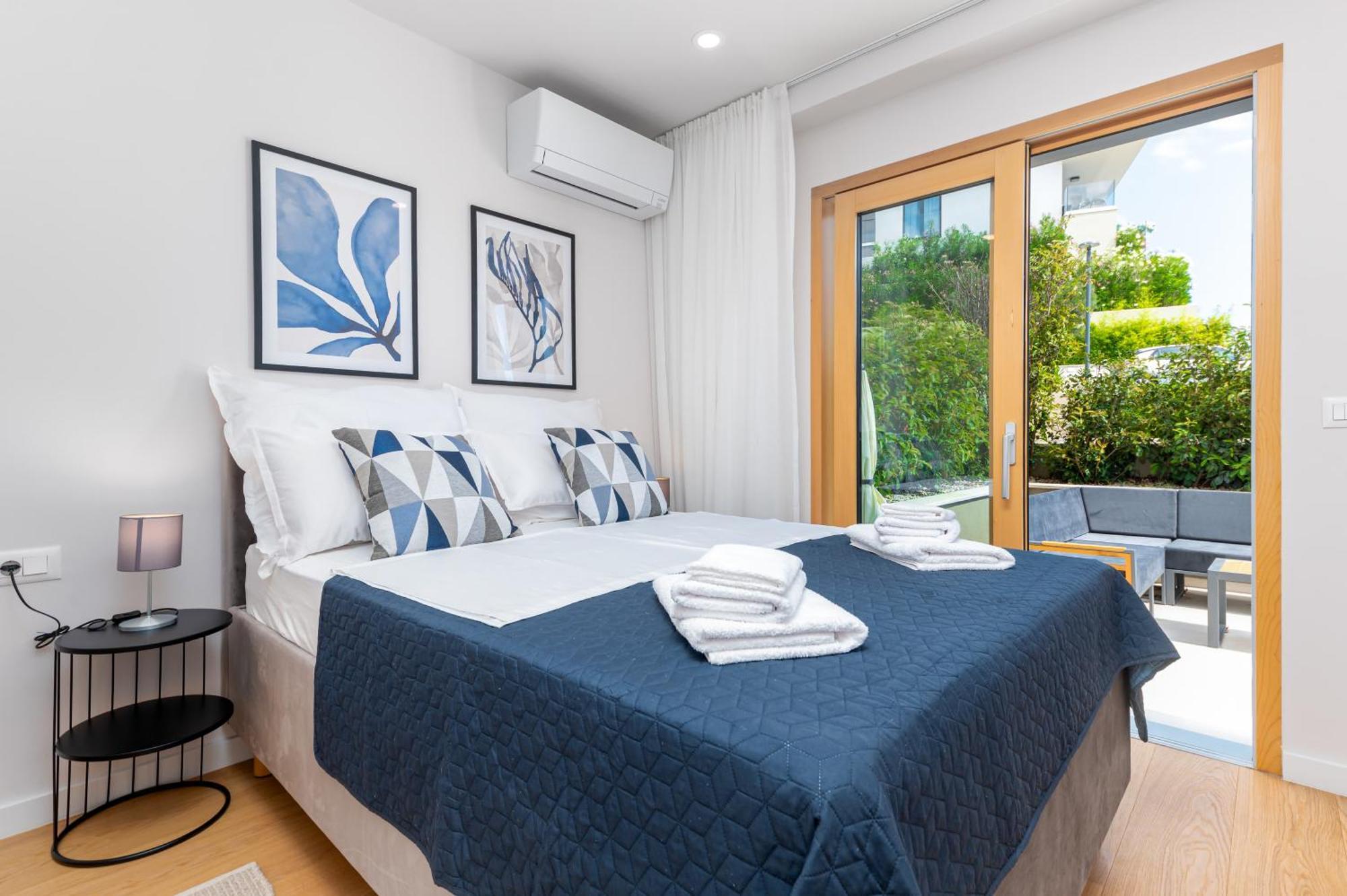 Luxury Adria Sea City & Mountain View Apartment Макарска Экстерьер фото