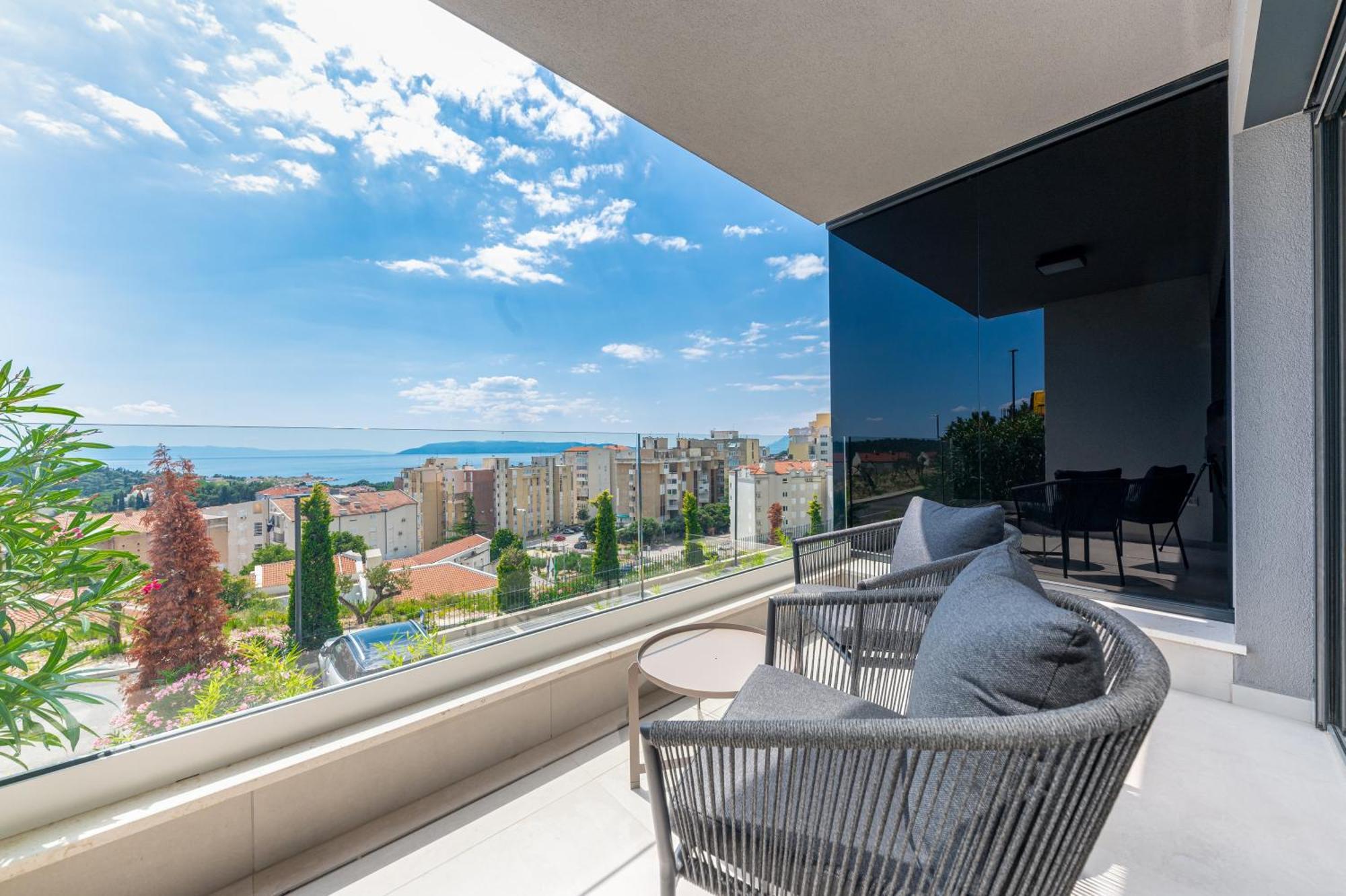 Luxury Adria Sea City & Mountain View Apartment Макарска Экстерьер фото