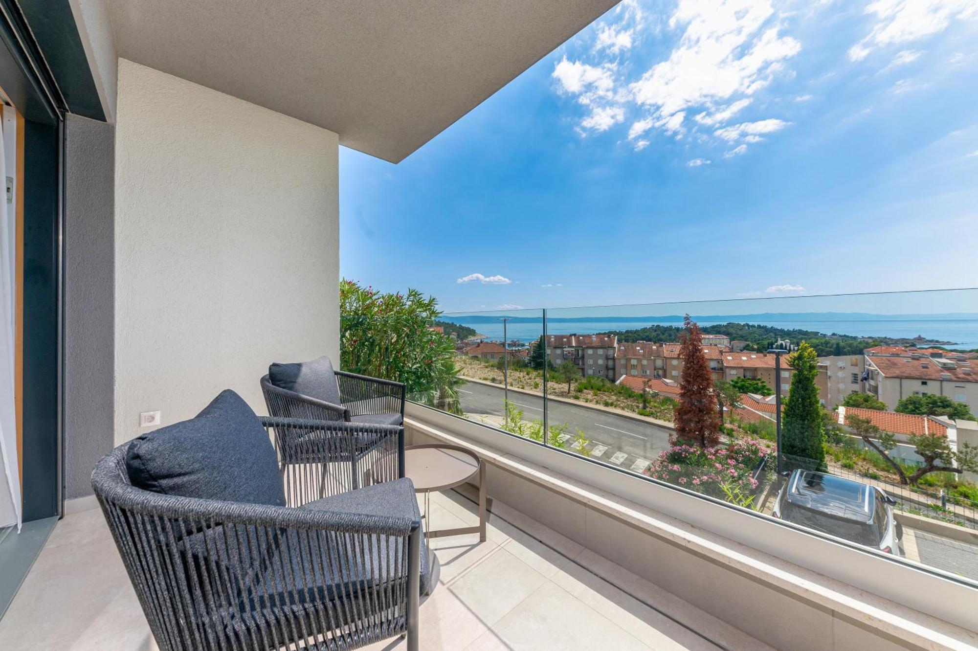 Luxury Adria Sea City & Mountain View Apartment Макарска Экстерьер фото
