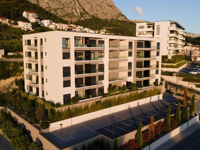 Luxury Adria Sea City & Mountain View Apartment Макарска Экстерьер фото