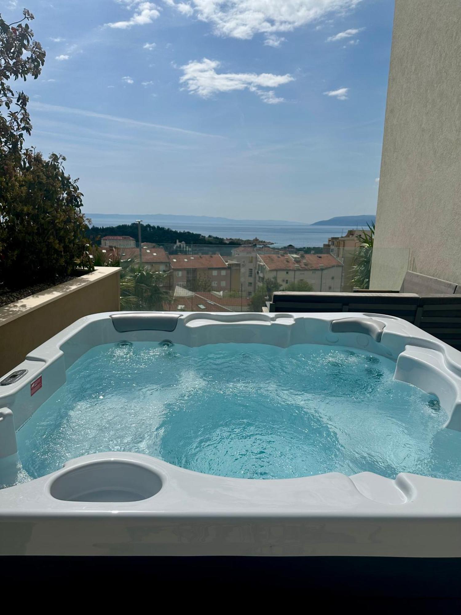 Luxury Adria Sea City & Mountain View Apartment Макарска Экстерьер фото