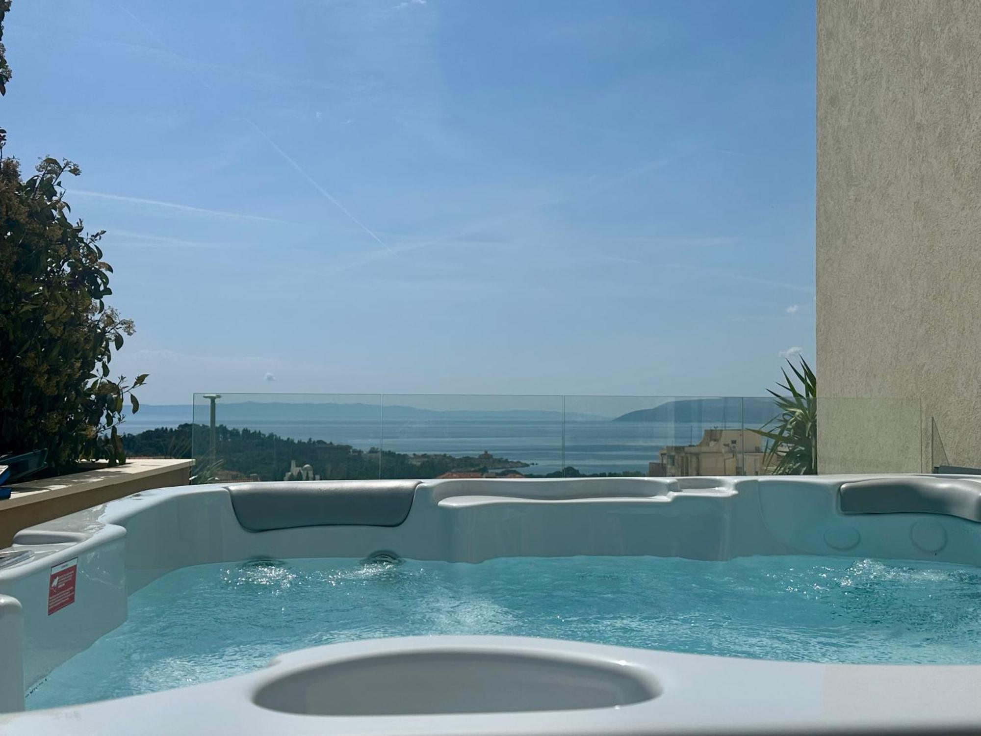Luxury Adria Sea City & Mountain View Apartment Макарска Экстерьер фото